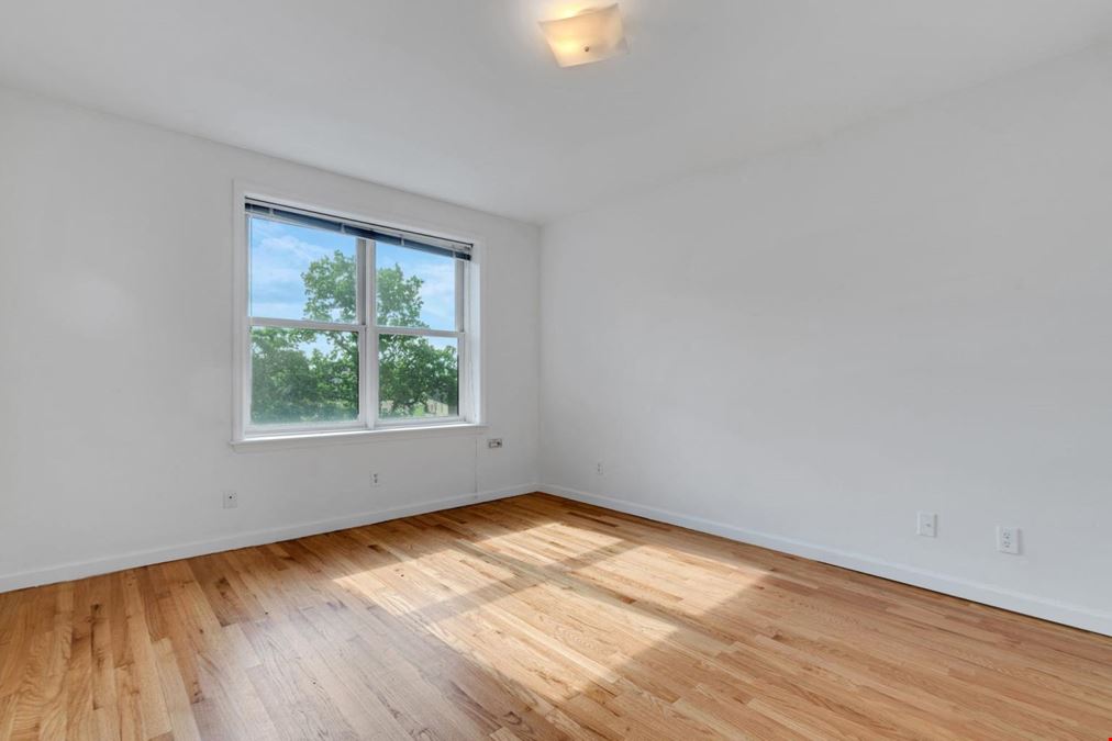 Riverdale 4-Story Solid Brick 2-Family Duplex Apartment Townhouse