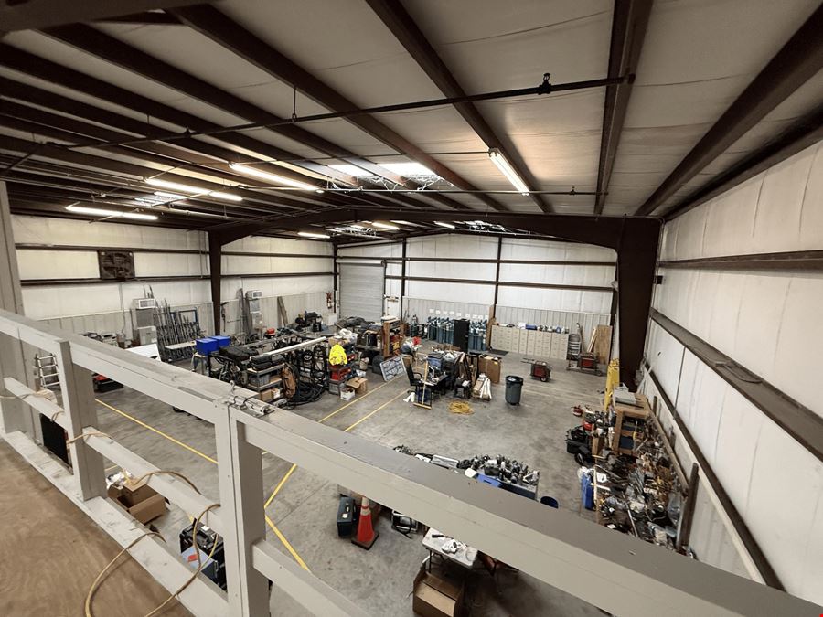 21.6k SF Multi-Tenant Industrial | Tampa MSA