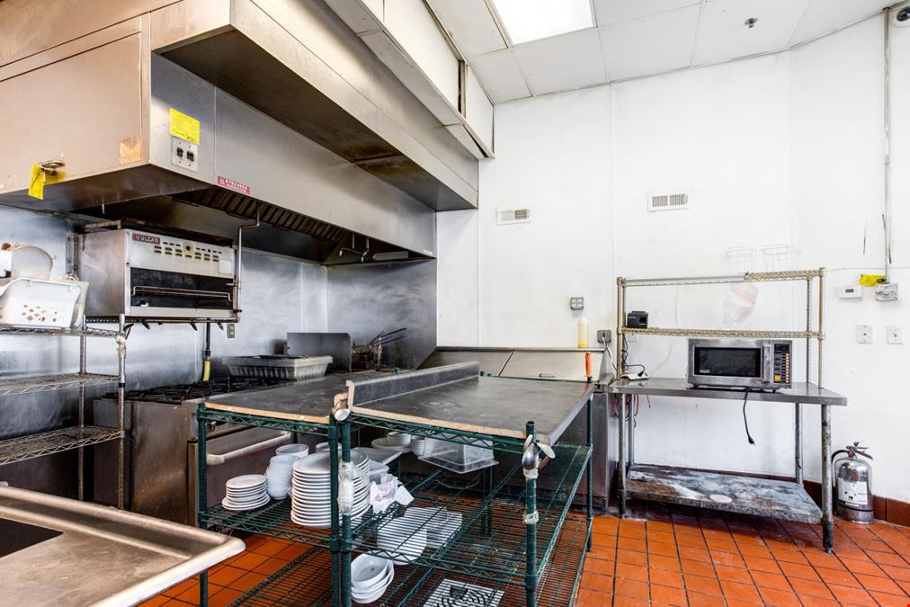 Turnkey Restaurant in the Grove