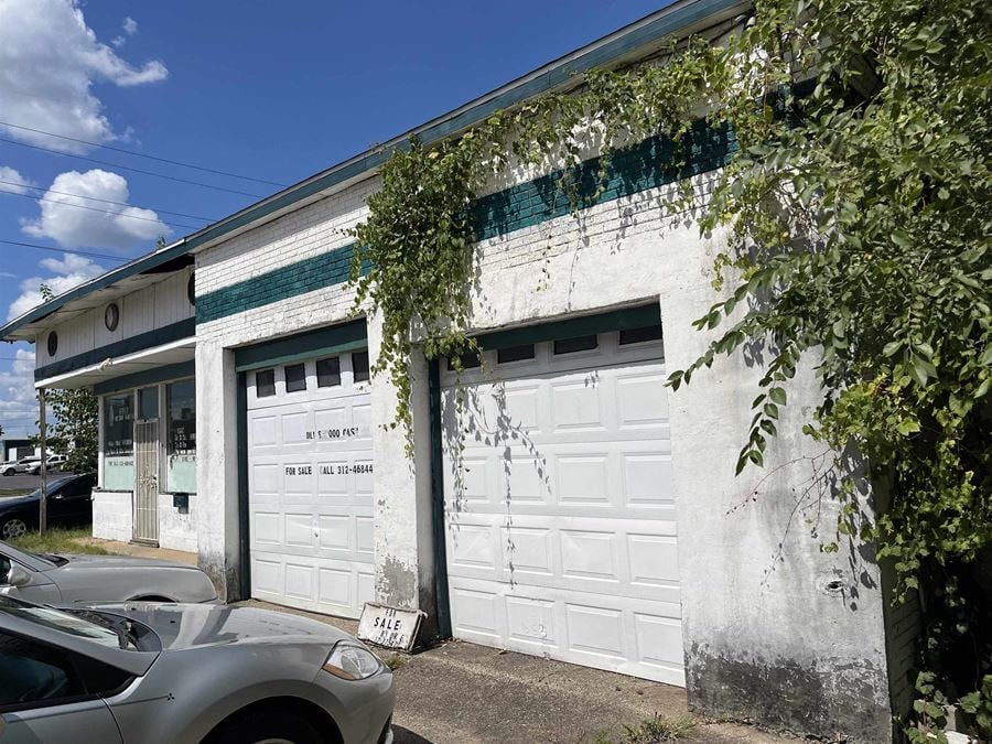 1536 S Main St