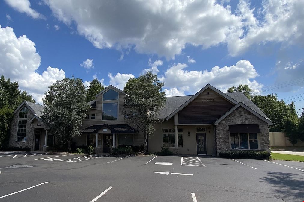 Exceptional Washington Crossing Retail Space