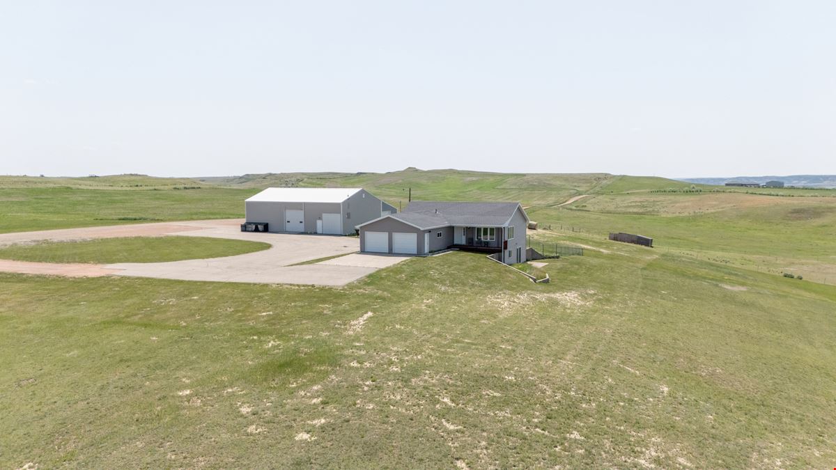 Residential Home w/ a Large Insulated Metal Shop