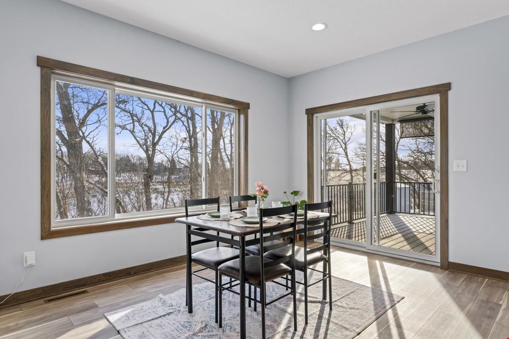 Modern Home in SW Rochester