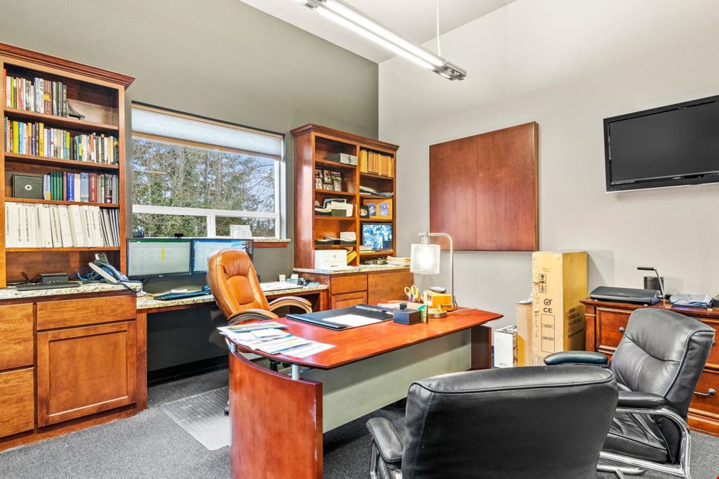 SilverRock Executive Suites