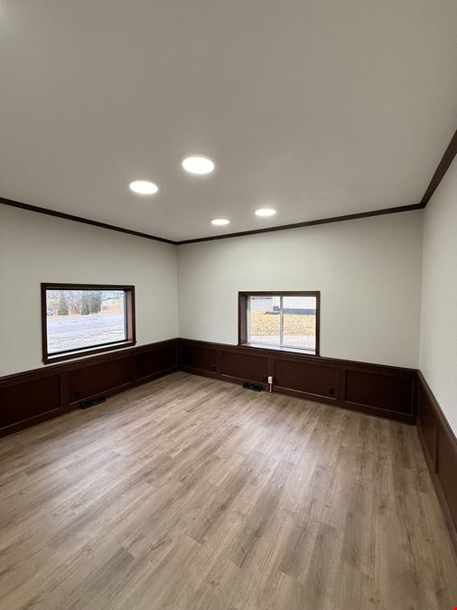 4445 East Pike