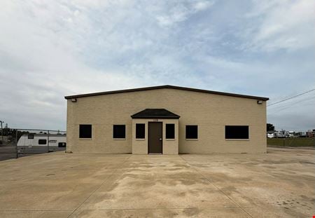 Preview of Industrial space for Rent at 120 W Dunbar Cave Rd