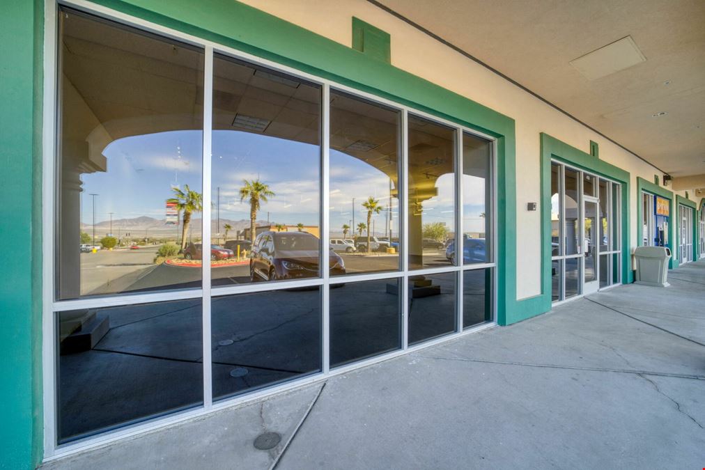 Retail Space for Lease - Great Visibility