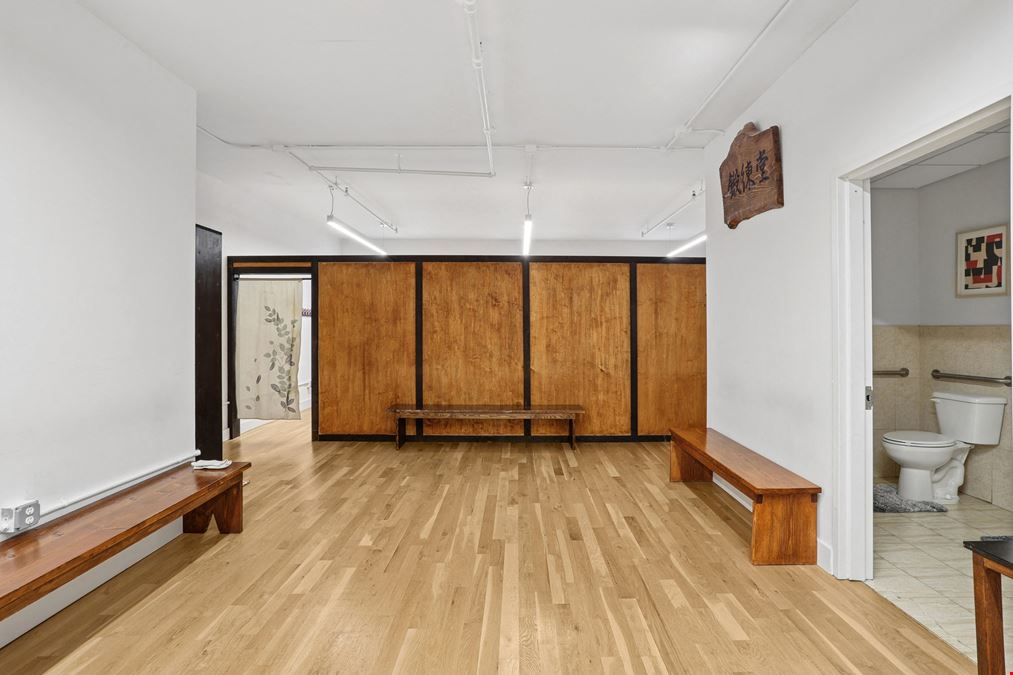 6 Saint Marks Place