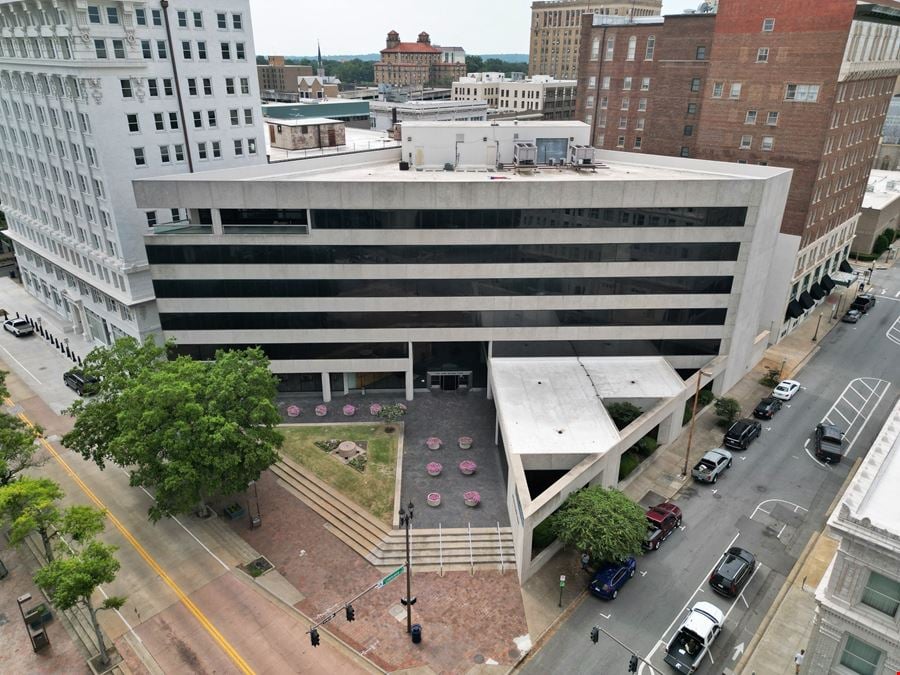 105 W Capitol Ave