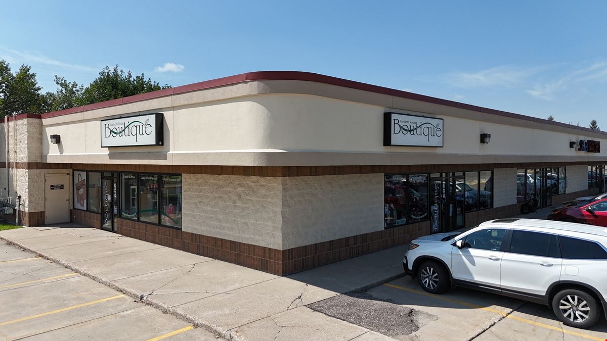 Grand Forks Multi-Tenant Shopping Center - 2550 S Columbia Road