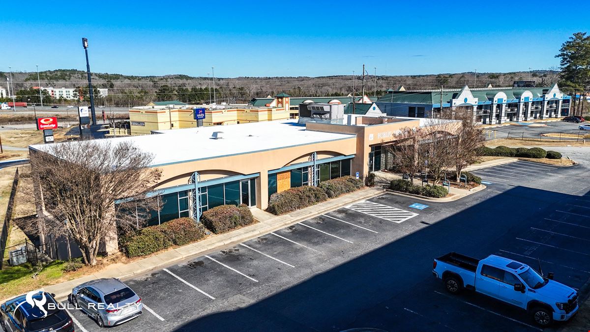 North Macon Office Suites | ±2,767 SF - ±8,025 SF | Access to I-75
