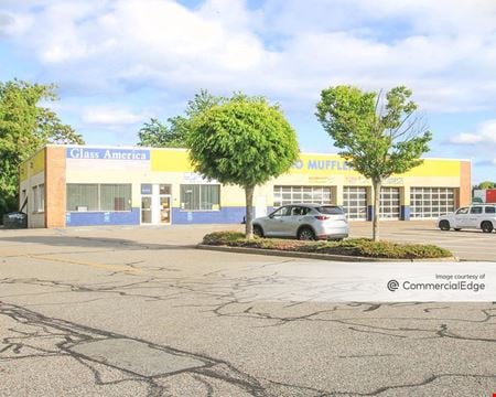 Preview of Retail space for Rent at 351 North Frontage Road