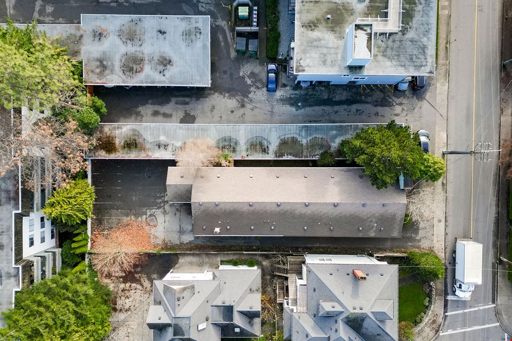 1321 Fernwood Road
