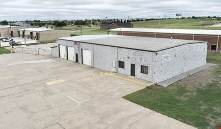 Preview of Industrial space for Rent at 913 S 17th St