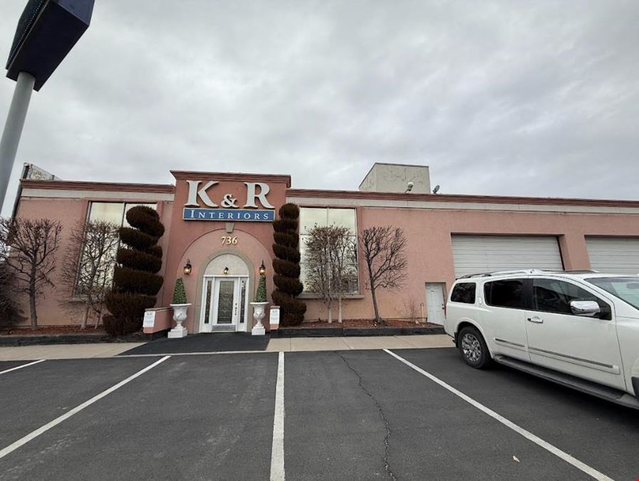 Exceptional 25,304 SF Warehouse