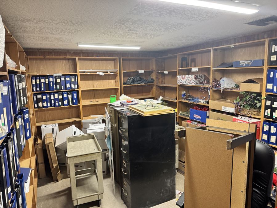 Deland Stand Alone Property- 4,248 SF