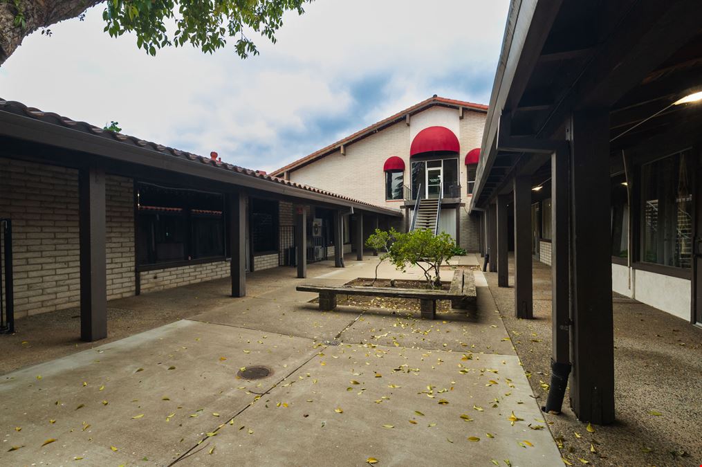 Lofts at Cypress Square