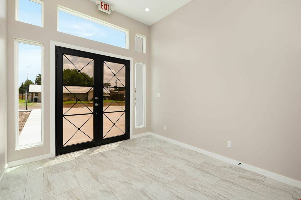 Newly constructed, turn key, fully operational 2,175 SF Office Building with additional land, Weslaco TX