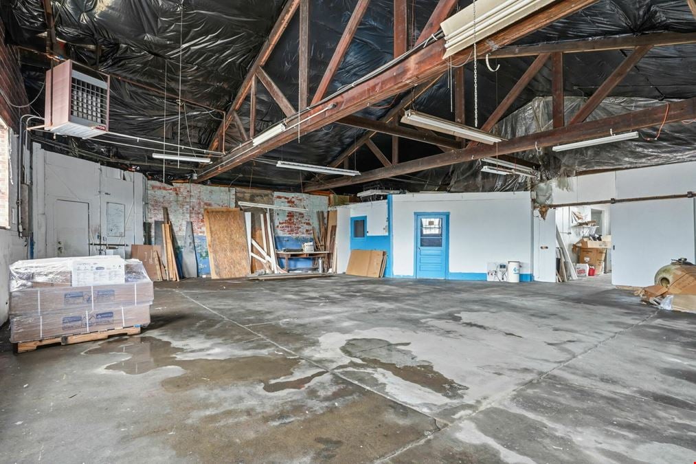 423 N Main St