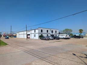 South Houston Warehouses: 10,410 sq ft / 28,400 sq ft Lot