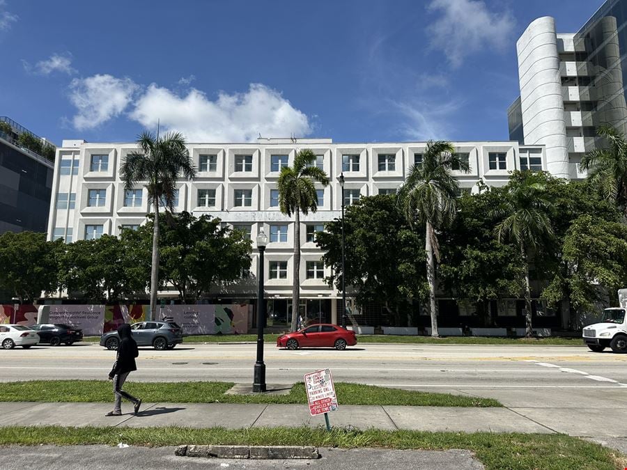 Executive Plaza Office/Medical - Biscayne