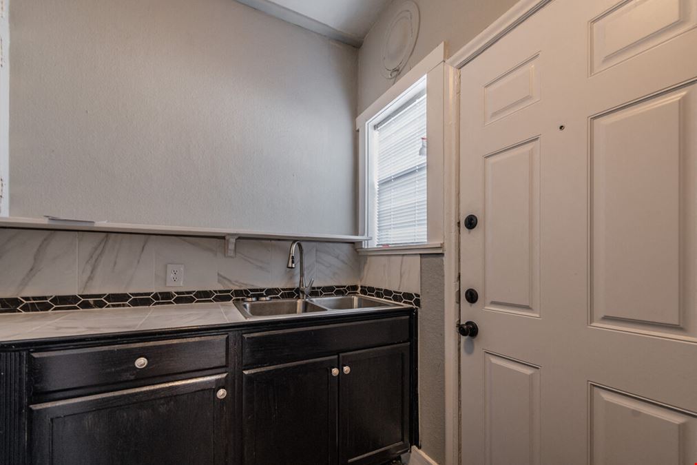 Hollywood Heights 403 W Hollywood Ave | San Antonio