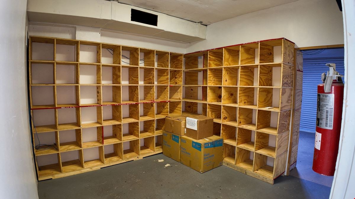 7,600 SF Commercial Building with Prime Exposure on a Major Bayamón Thoroughfare | For Sale