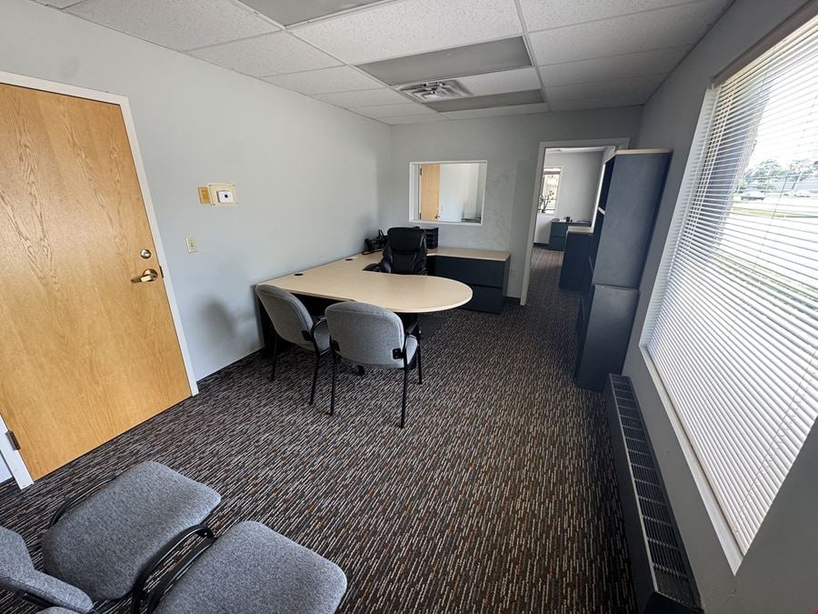 Maclaren Business Center