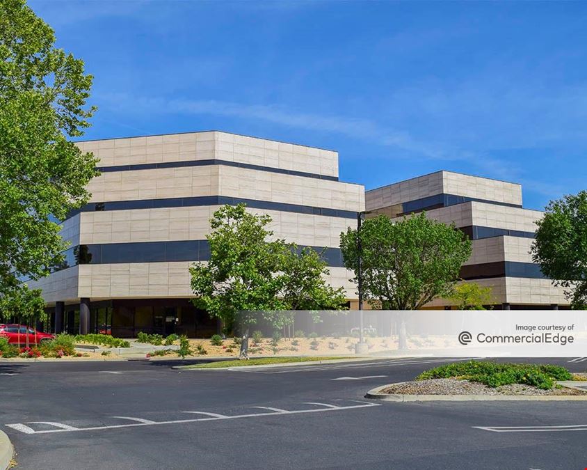 Fig Garden Financial Center - 5250 North Palm Avenue