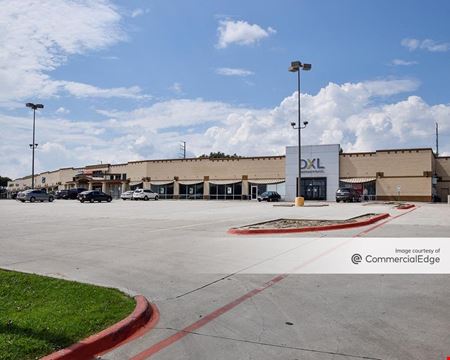 Preview of Retail space for Rent at 2403 South Stemmons Fwy