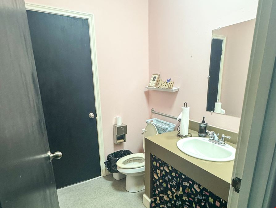 Office Condo for Lease Near Airport