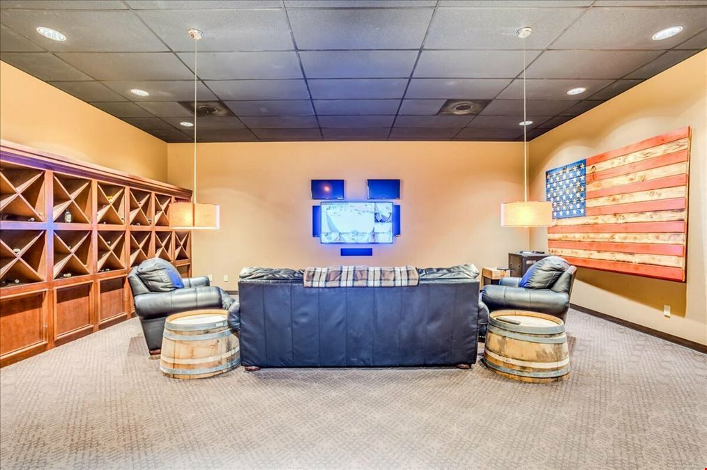 722 E 4th Ave, Hutchinson