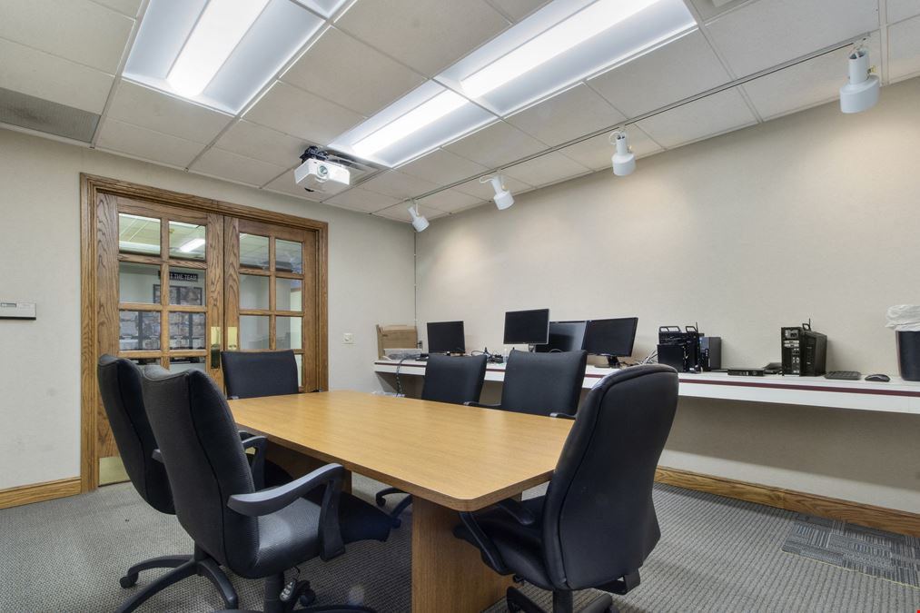 +/- 8,000 SF Industrial Building on 1.22 Acres