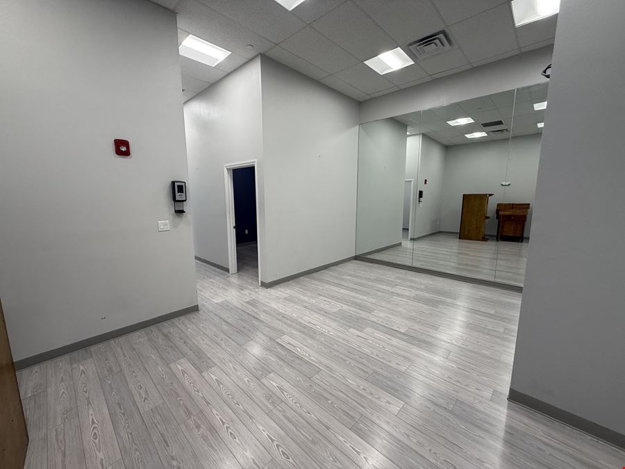 Excellent Downtown Retail Opportunity