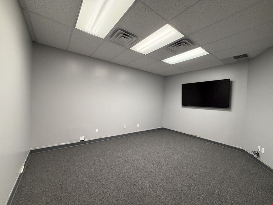 Office / High Tech / Research Suites for Sublease in Ann Arbor