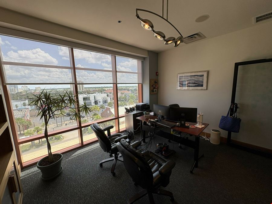 Metropolitan Suite 611