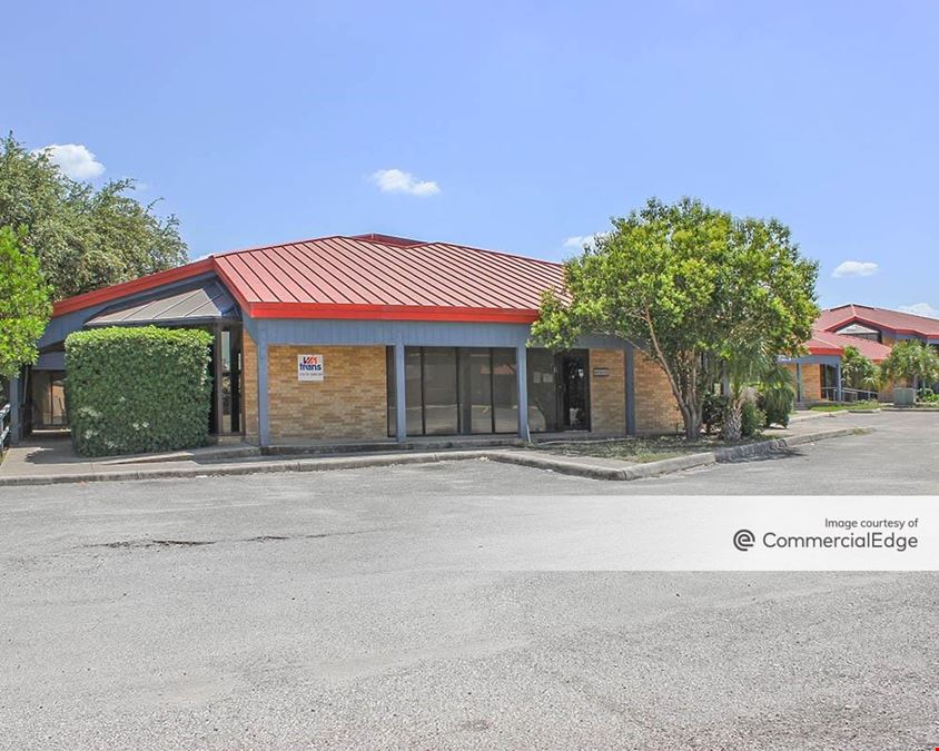 Acorn Hill Plaza