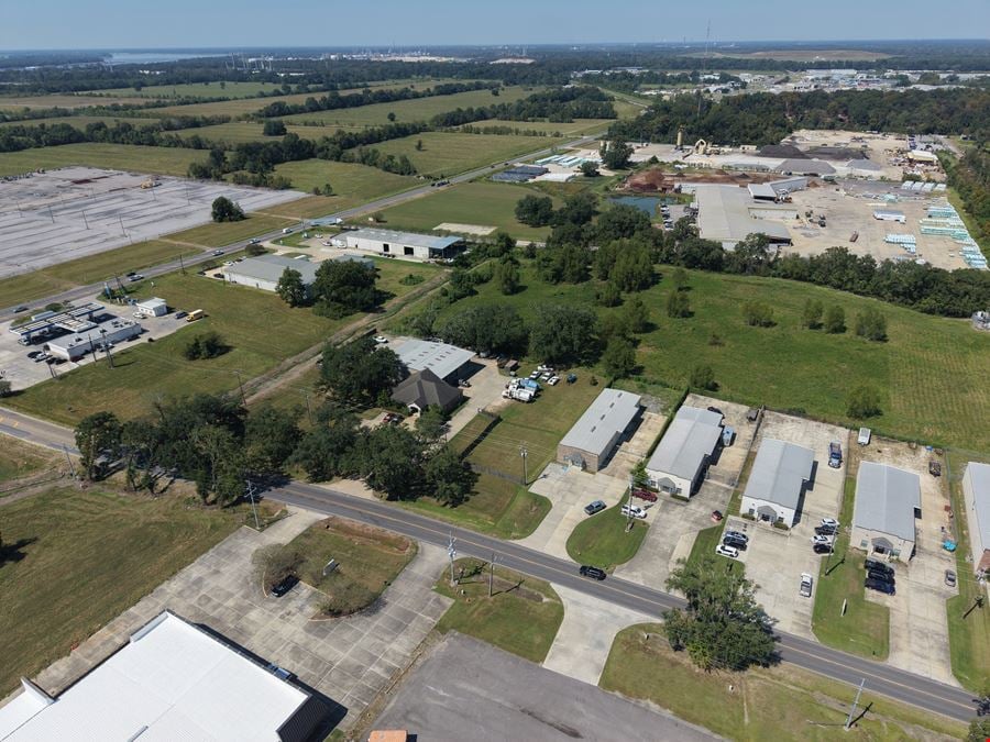 ±4,825 SF Industrial Facility For Sublease