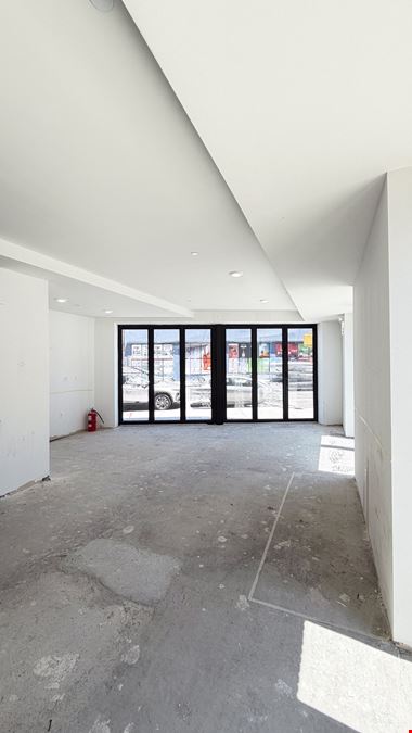 658 Washington Avenue | Brand-New 1,167 SF Corner Retail Condo Opportunity