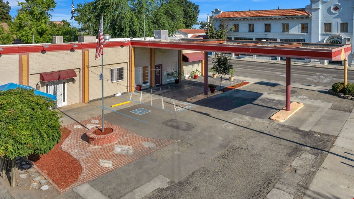 Owner User/Investment Opportunity: Restaurant + Apartment in Lemoore, CA