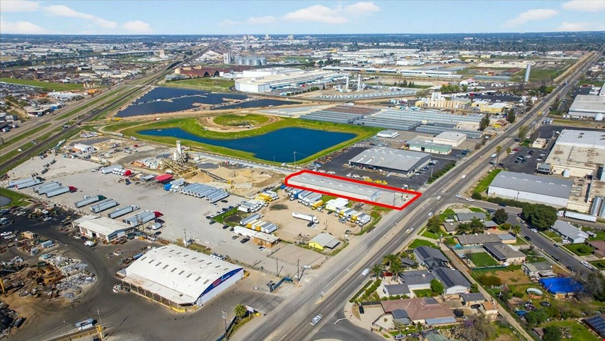 Move-In Ready Office/Warehouse in SE Fresno