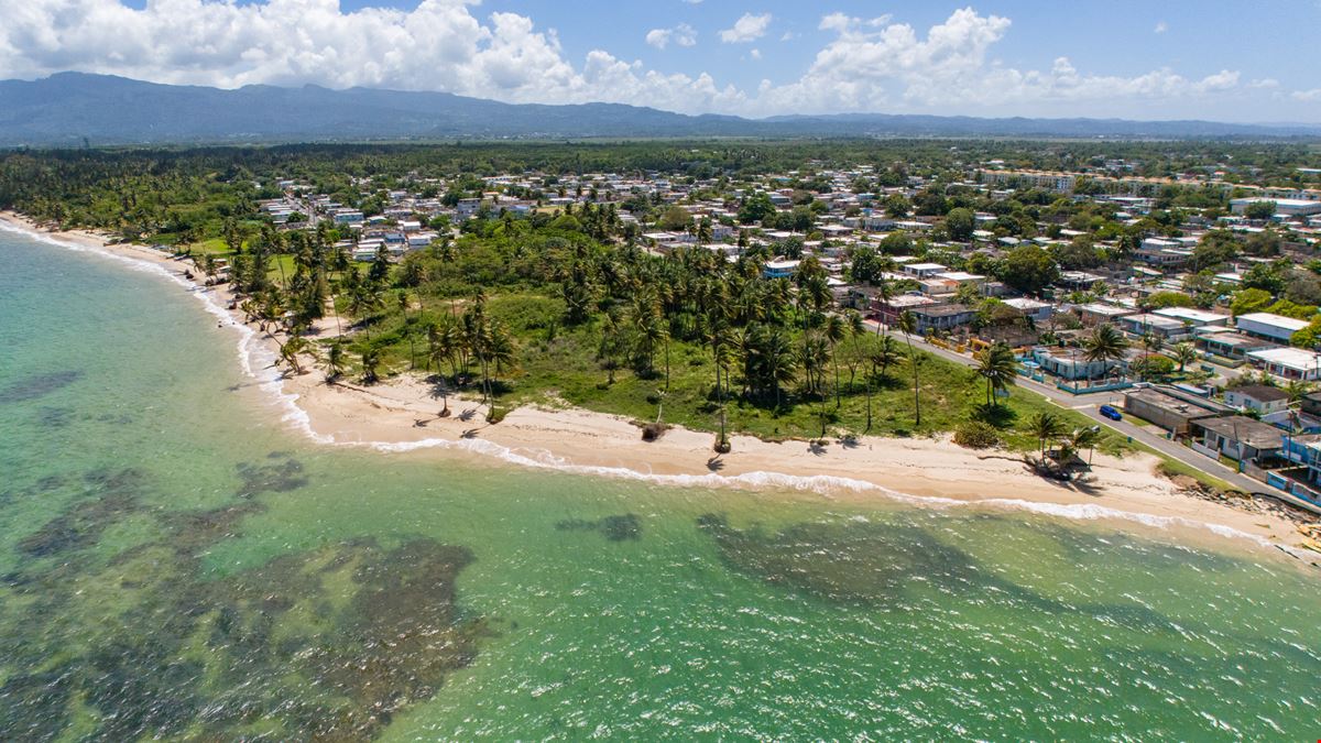 Beachfront Developable Land in Loíza For Sale