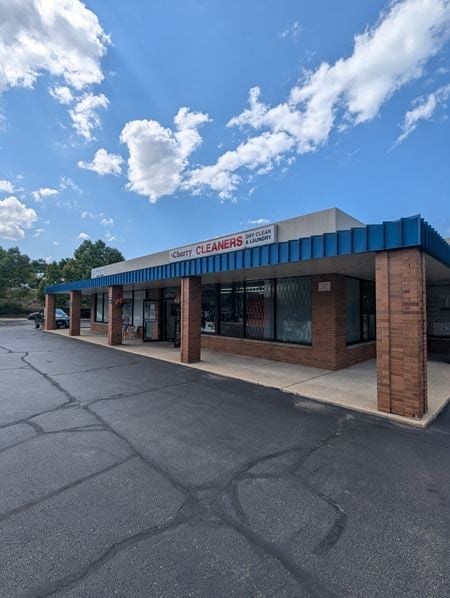 Preview of Retail space for Rent at 1754-1768 West Devon Avenue