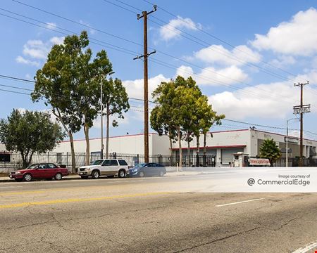 Preview of Industrial space for Rent at 13217 South Figueroa Street