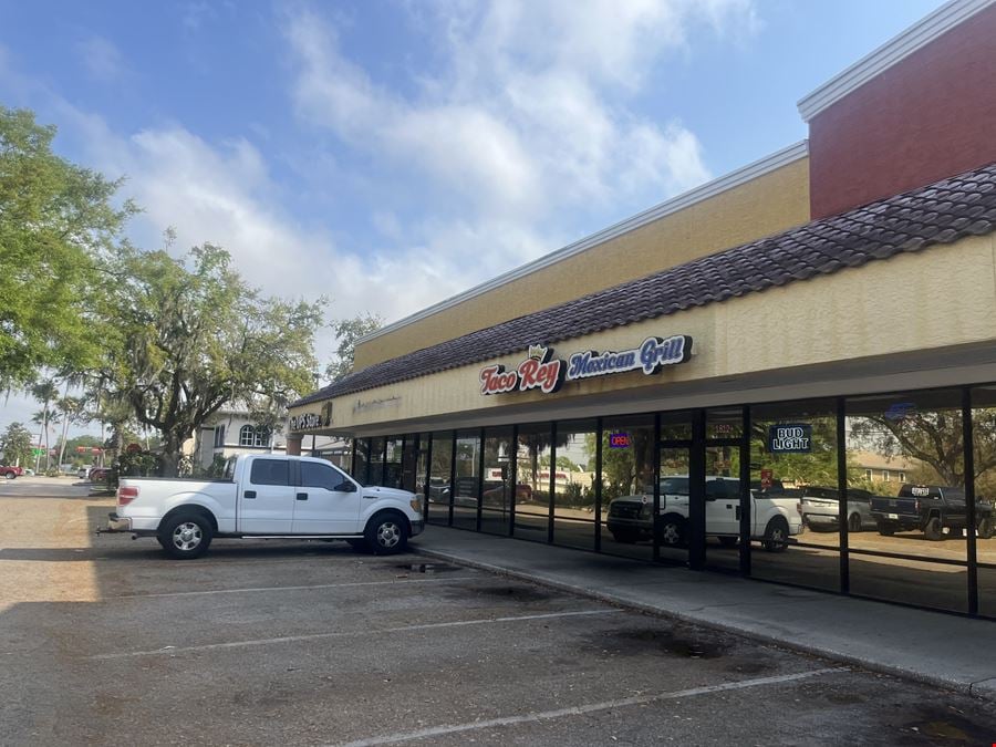 Strawberry Plaza