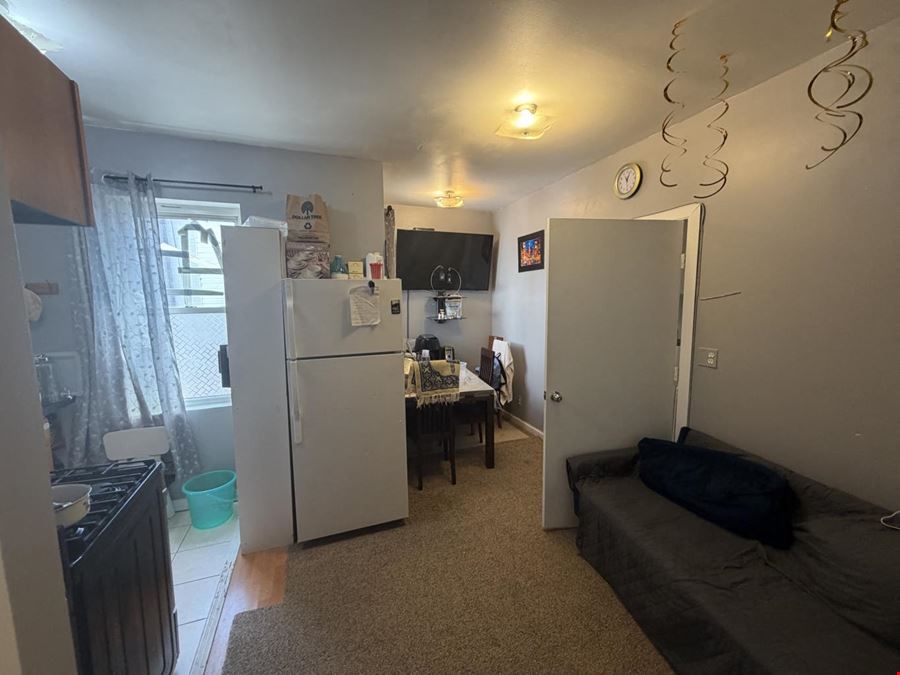 240 Avenue U