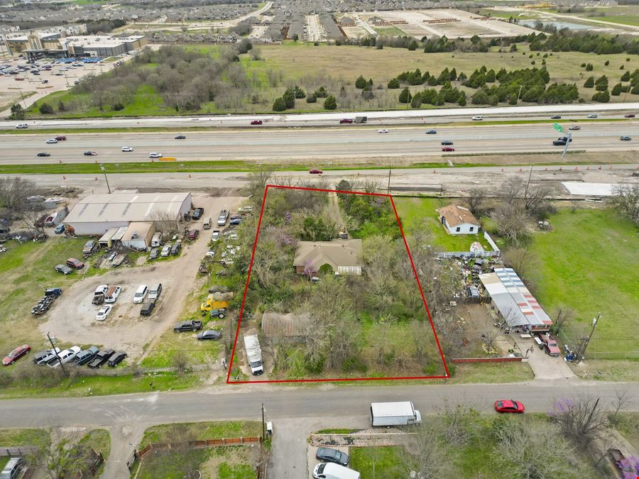 High-Traffic Mixed Use/Land Near I-35 – Owner Finance! Prime Development Opportunity!