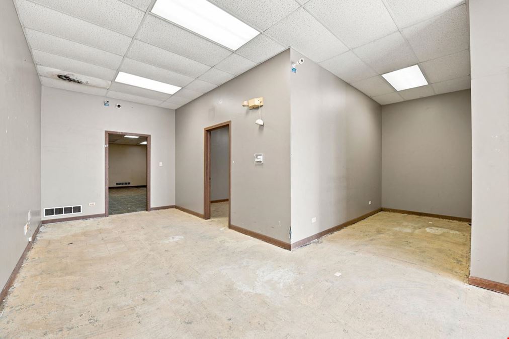 692 Theodore St, Unit D, Joliet, IL 60435