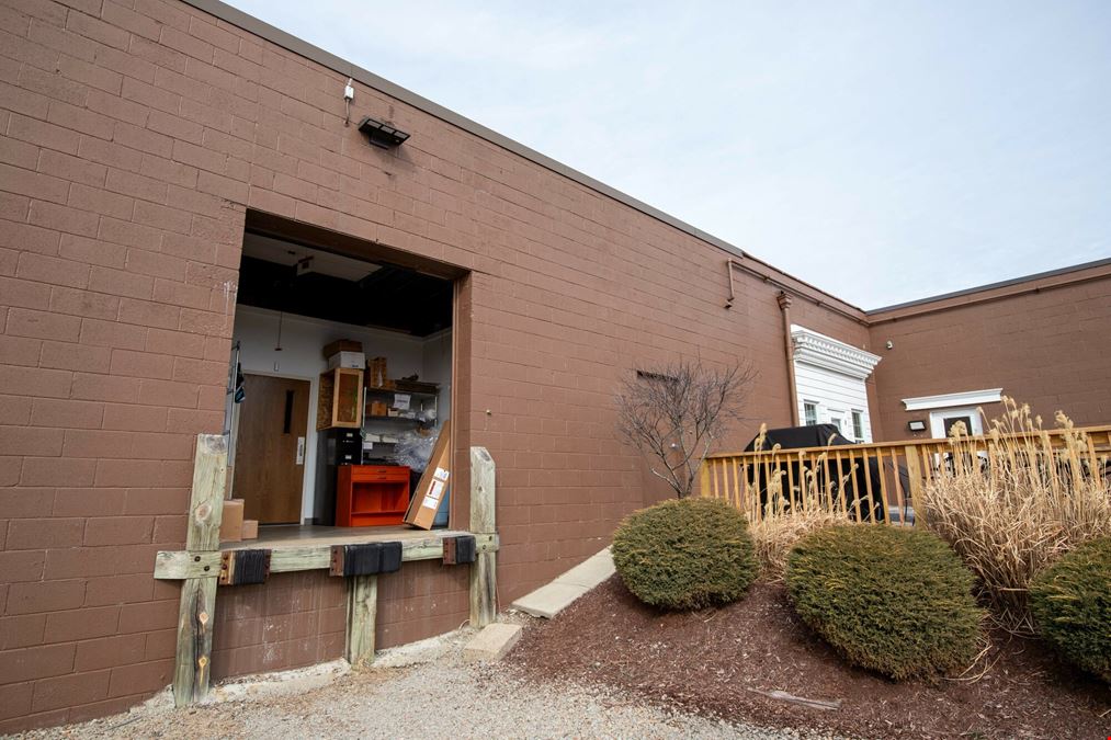 5330 Enterprise Blvd