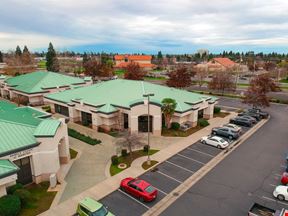 Yosemite Professional Office Plaza